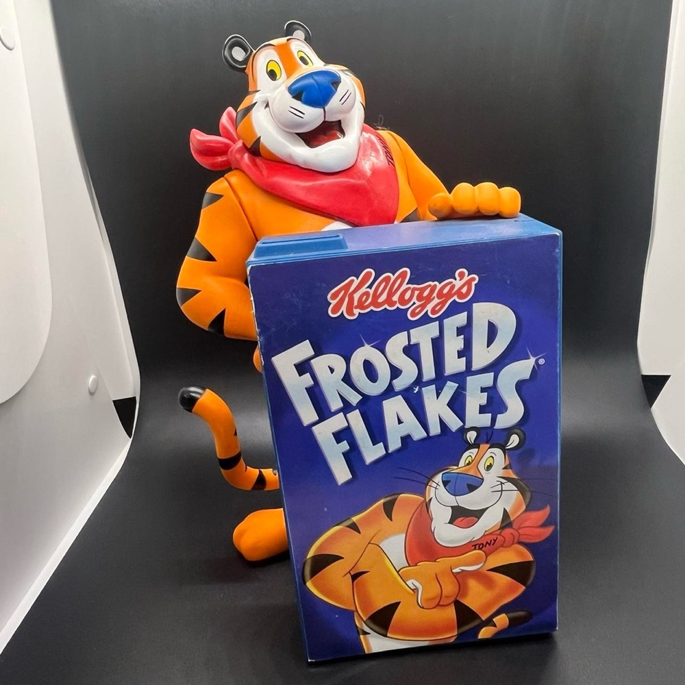Kellogg's Tony the Tiger Frosted Flakes Coin Bank